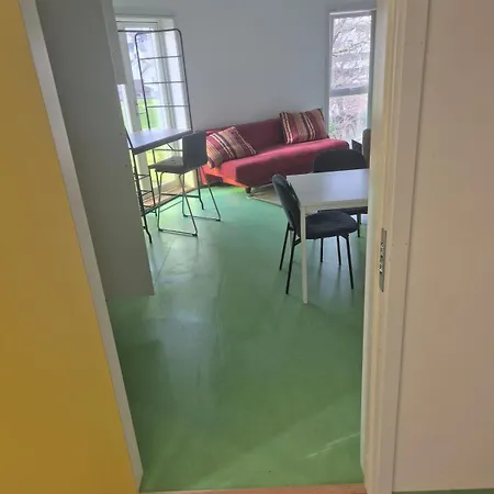Apartment Single Room-studio With Kitchenette, Private Bathroom